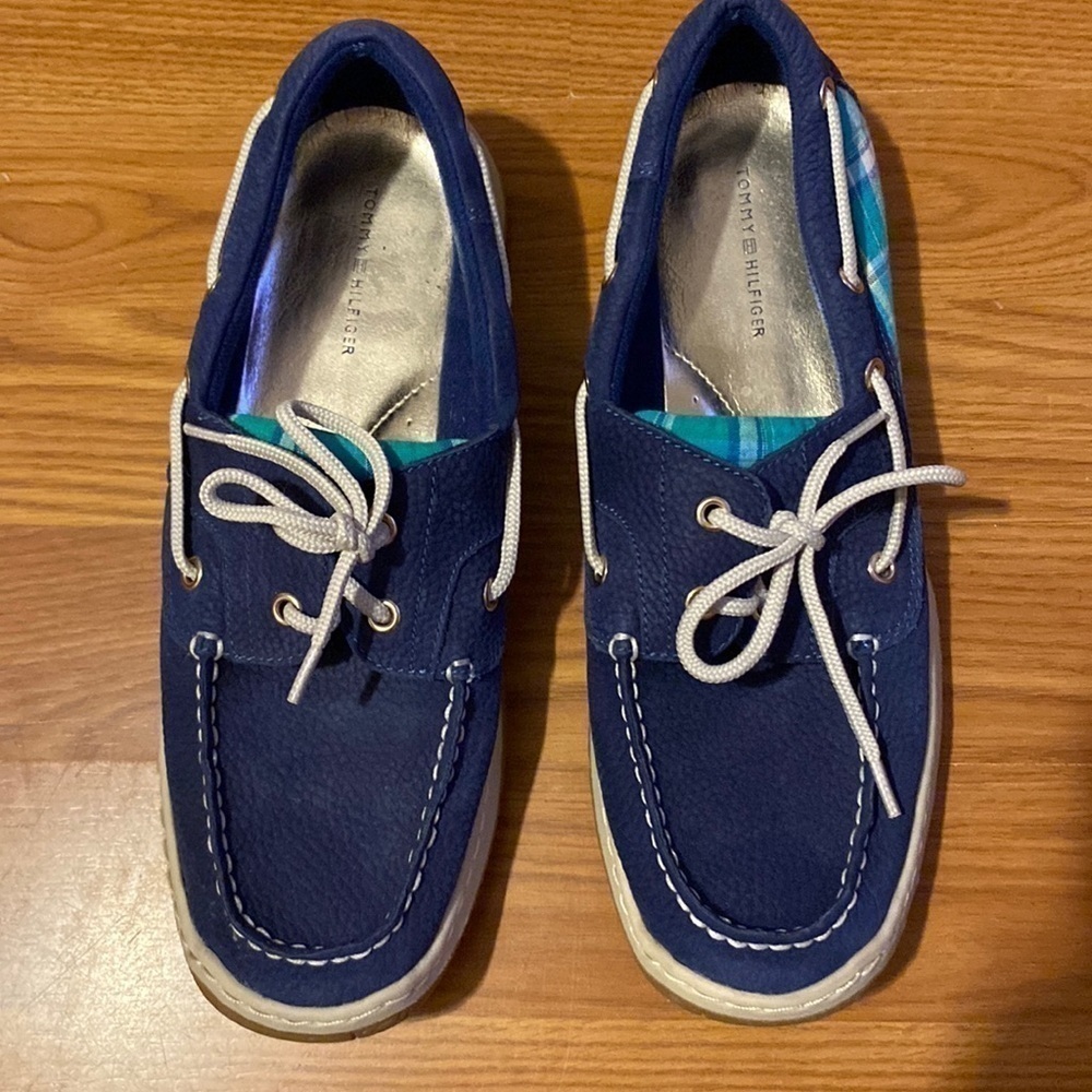 Tommy Hilfiger Women’s Loafers size 8 1/2 M (CD)